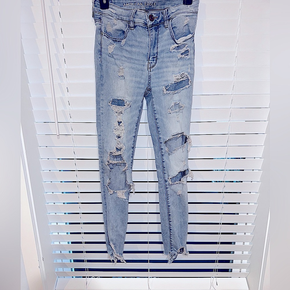 Women’s American eagle jeans
